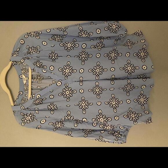 Crown & Ivy Blue Floral Blouse - Size L - Picture 5 of 8